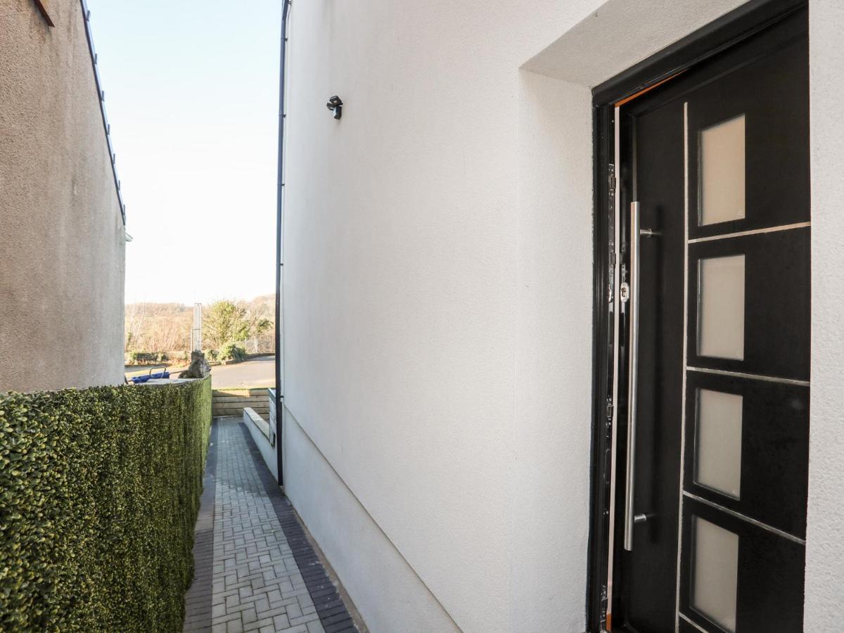 Bryn Min Manton Penthouse Apartment Caernarfon Bagian luar foto